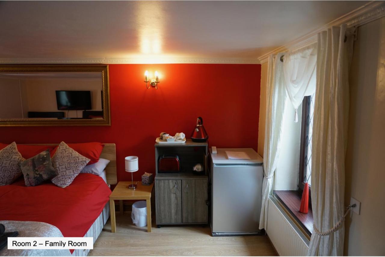 Pentre Riding Stables Hotell Abercraf Eksteriør bilde