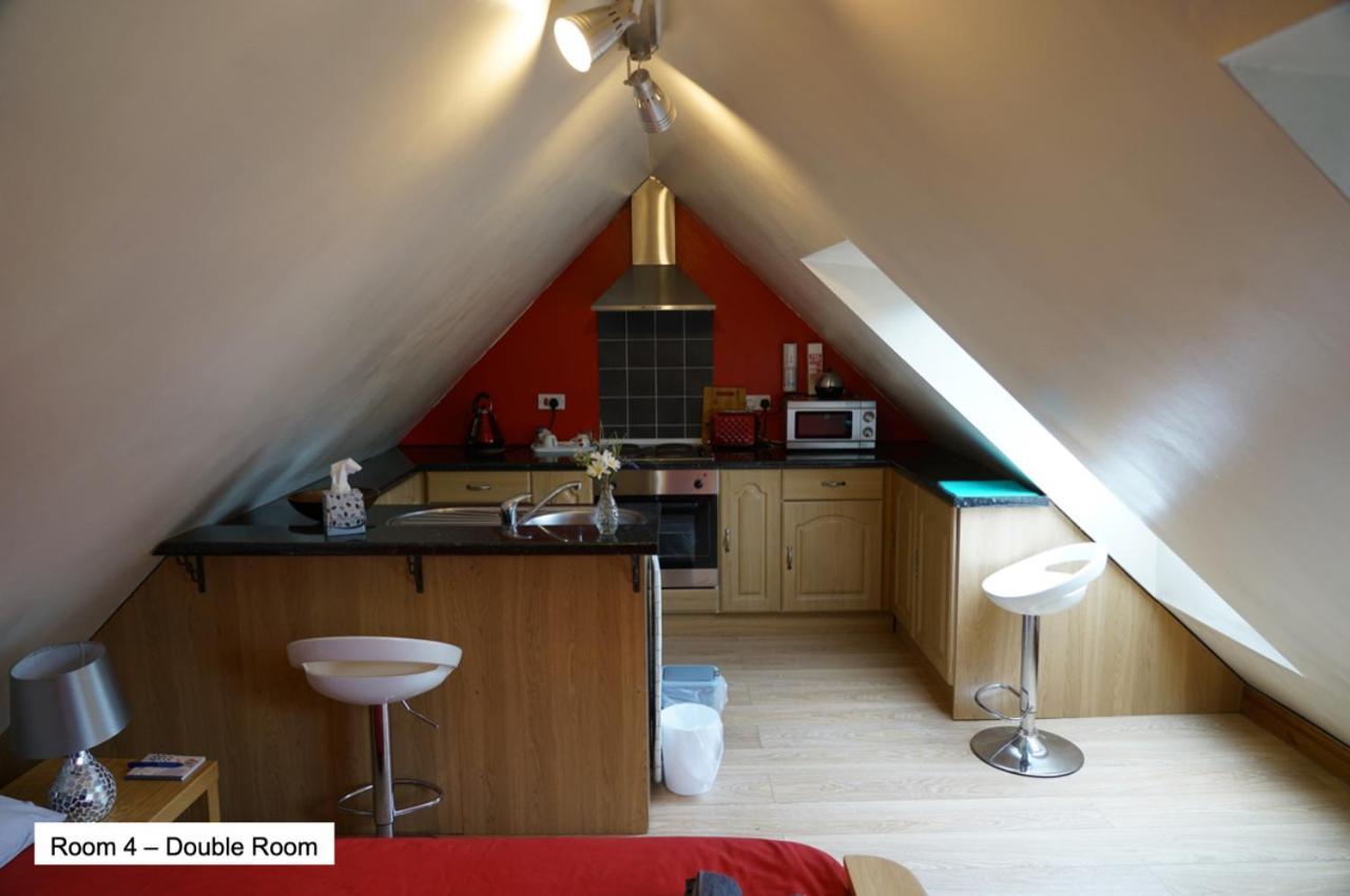 Pentre Riding Stables Hotell Abercraf Eksteriør bilde