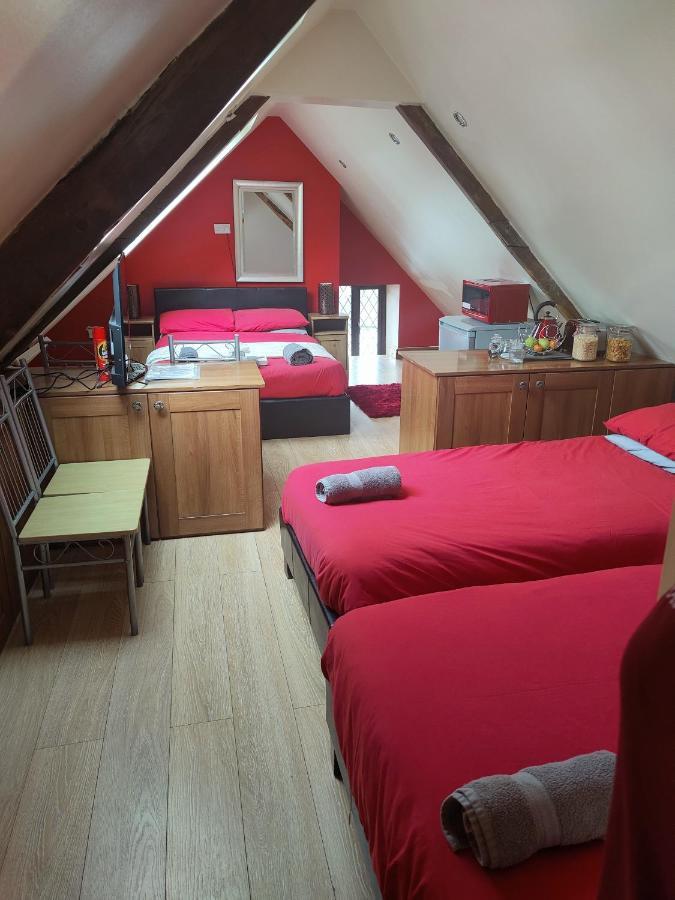 Pentre Riding Stables Hotell Abercraf Eksteriør bilde