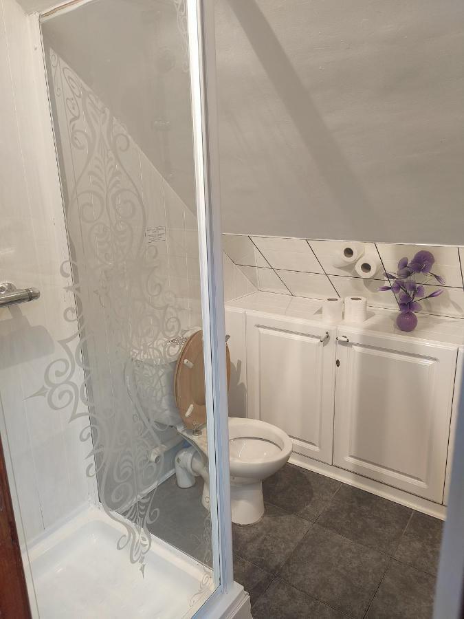 Pentre Riding Stables Hotell Abercraf Eksteriør bilde